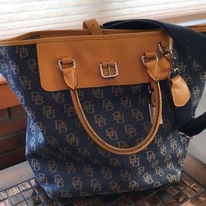 Dooney & Bourke Bag